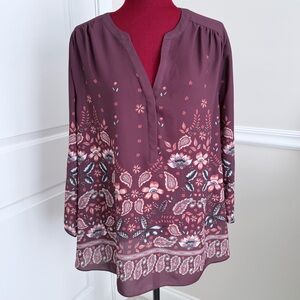 NYDJ burgundy floral chiffon bracelet sleeve top with split neckline size 1X